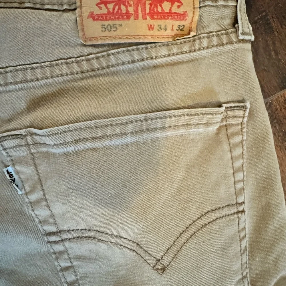 Levi's 505 Khaki Denim Jeans Distressed - Picture 6 of 10